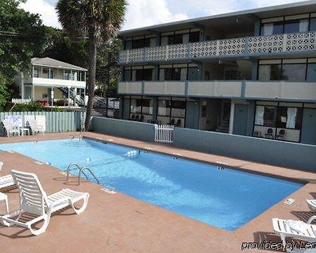 Calypso Motor Inn Мертл-Біч Екстер'єр фото