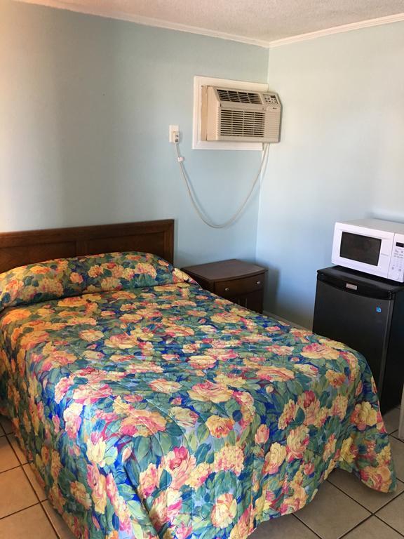 Calypso Motor Inn Мертл-Біч Екстер'єр фото