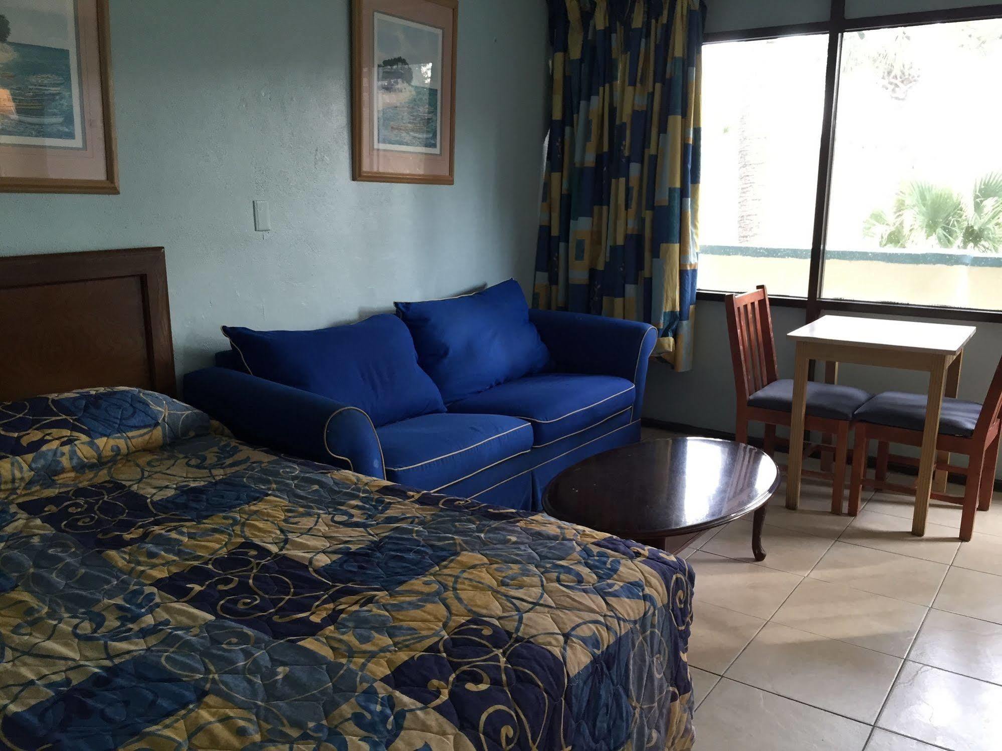 Calypso Motor Inn Мертл-Біч Екстер'єр фото