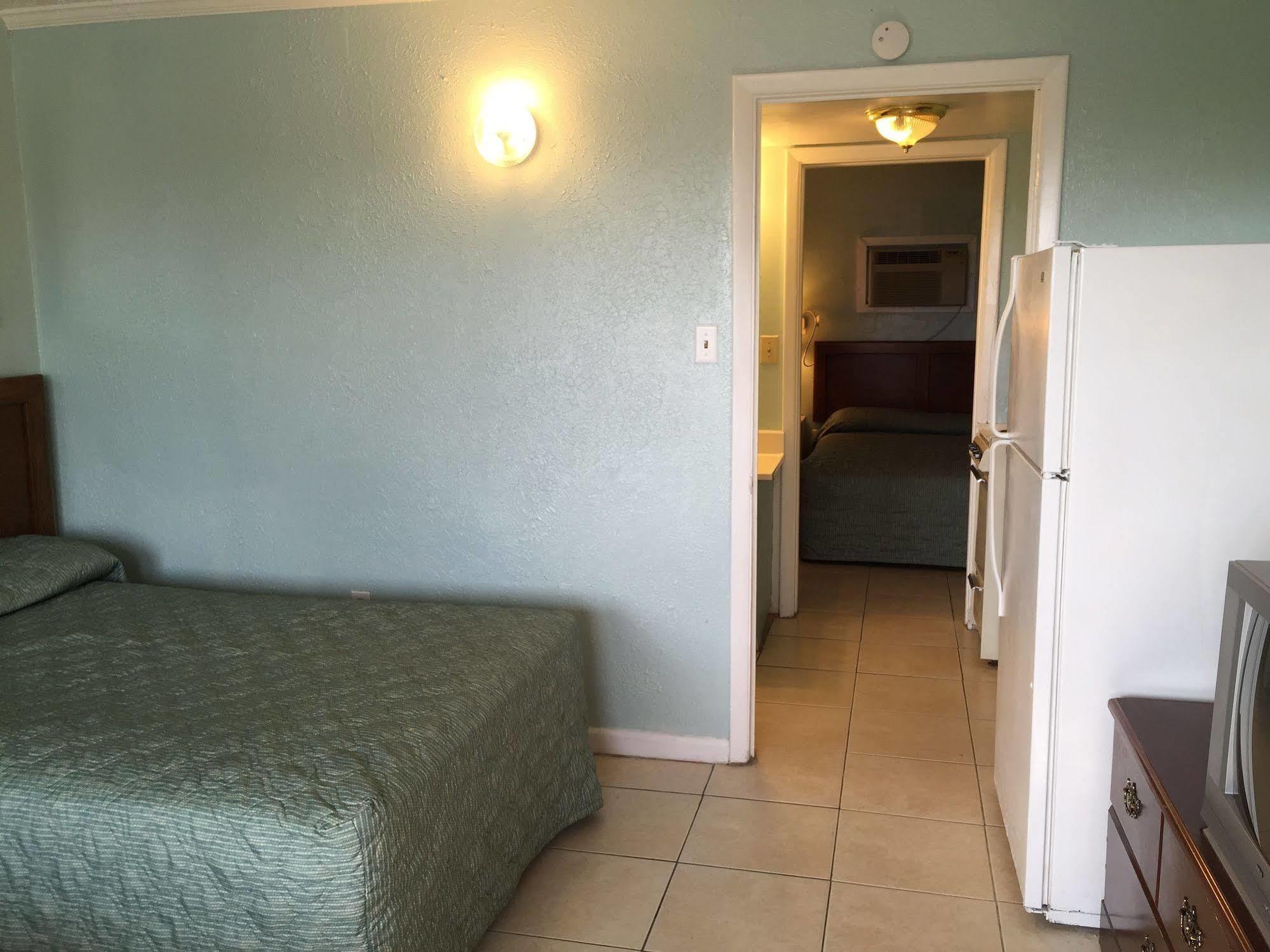Calypso Motor Inn Мертл-Біч Екстер'єр фото